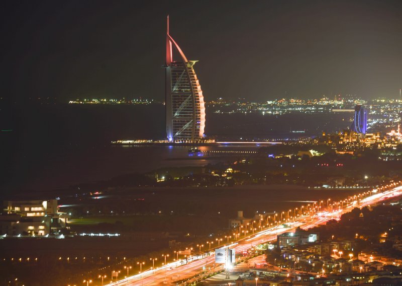 Dubai ulaže 1,7 milijardi dolara u obiteljski i luksuzni turizam