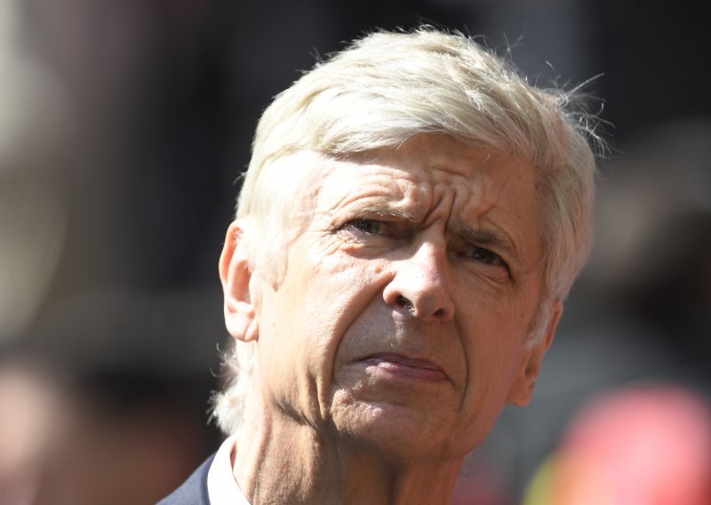 Wenger opalio šamar svima koji žele da konačno napusti Arsenal!