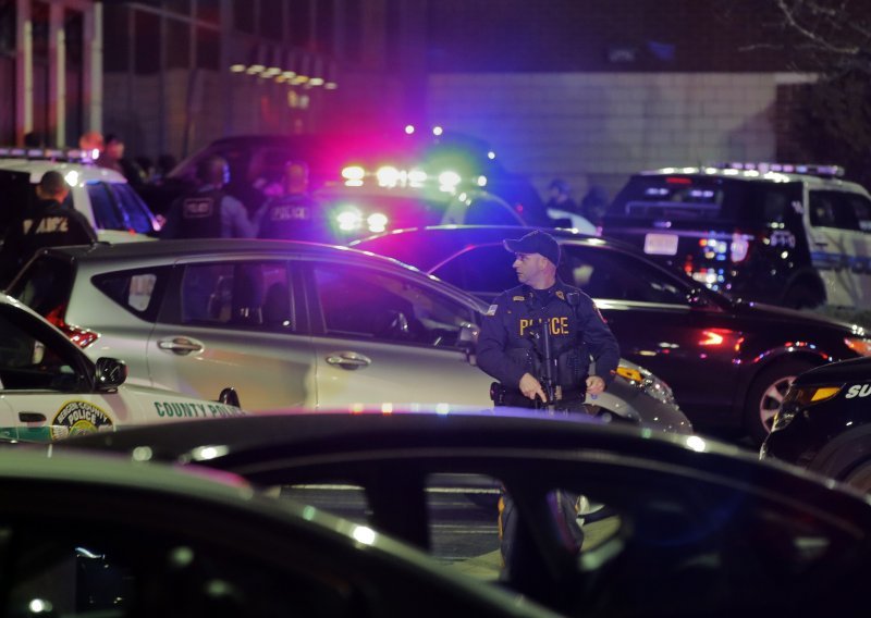 Napadač u Philadelphiji ubio policajku i ranio pet osoba