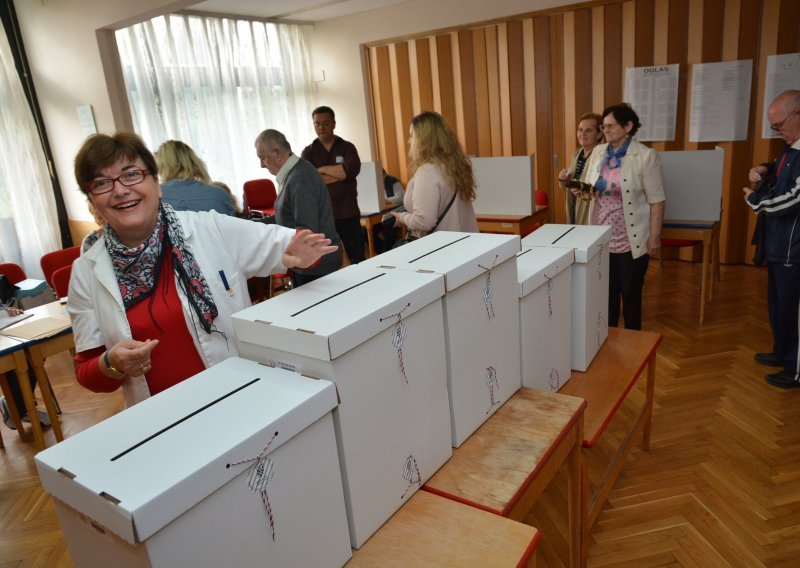 Otvorena sva biračka mjesta, nema dojava o problemima