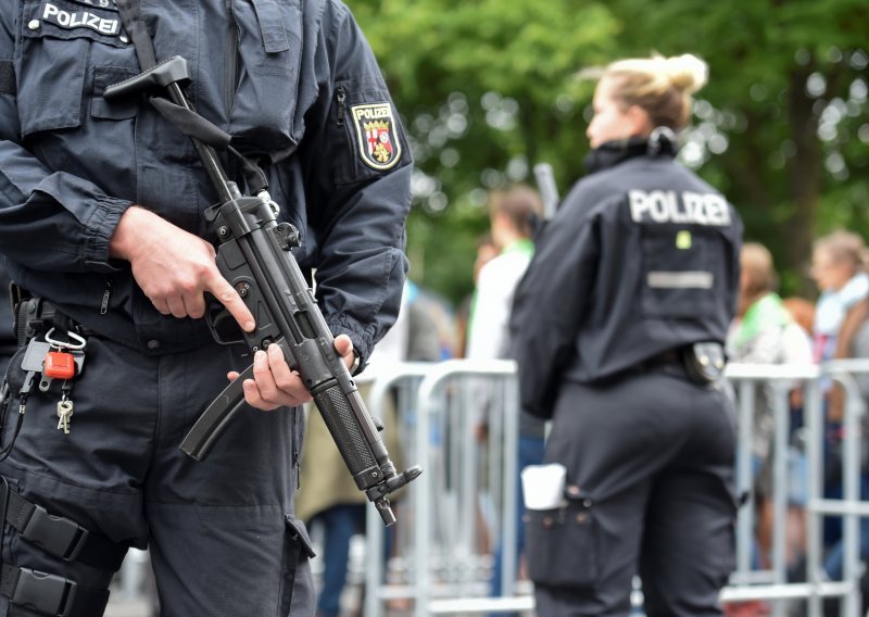 Njemačka policija uhitila Sirijca zbog planiranja bombaškog napada