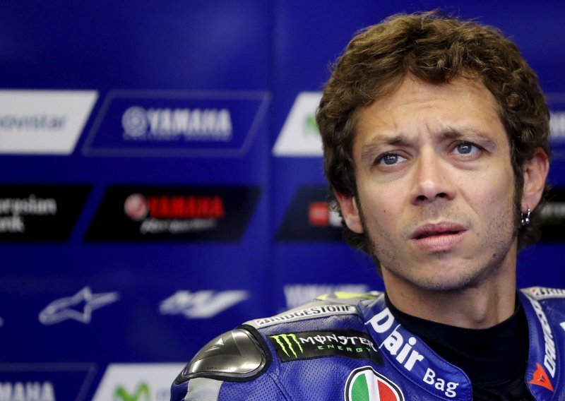 Valentino Rossi se razbio; prebačen u bolnicu