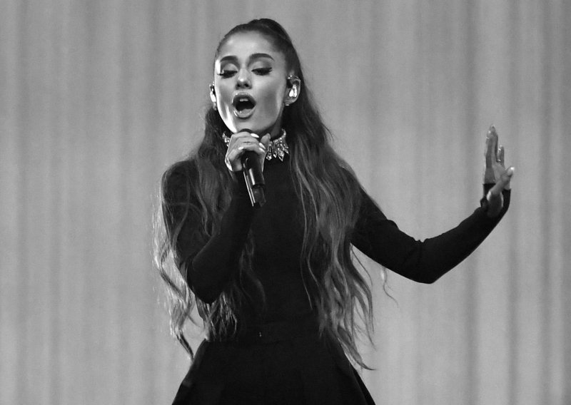 Ariana Grande najavila koncert za žrtve napada u Manchesteru