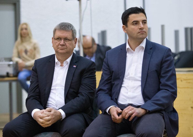 Mrsić želi znati u kojem smjeru Bernardić vodi stranku