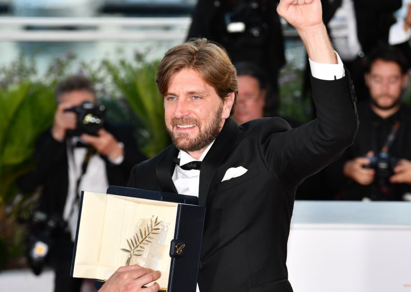 Iznenađenje u Cannesu:  Zlatna palma švedskoj satiri 'The Square'