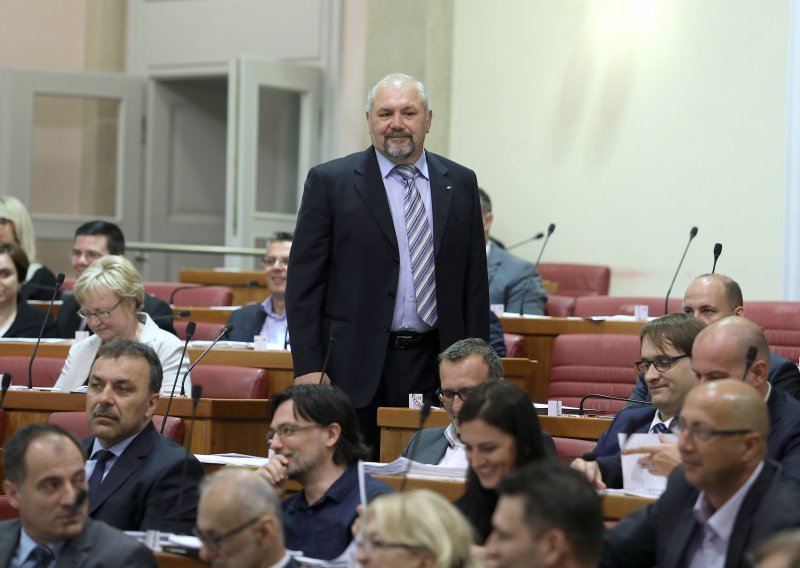 Hrelja došao u Vladu: Razgovarat ću o suradnji