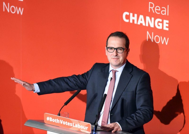 Owen Smith najavio kandidaturu za šefa stranke