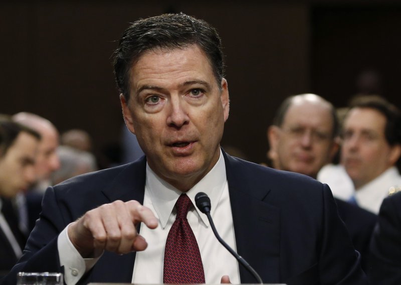 Comey: Trump je potkopao istragu o povezanosti Flynna s Rusijom