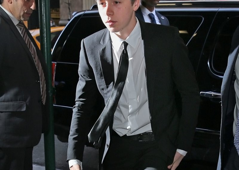David i Brooklyn Beckham doživjeli prometnu nesreću