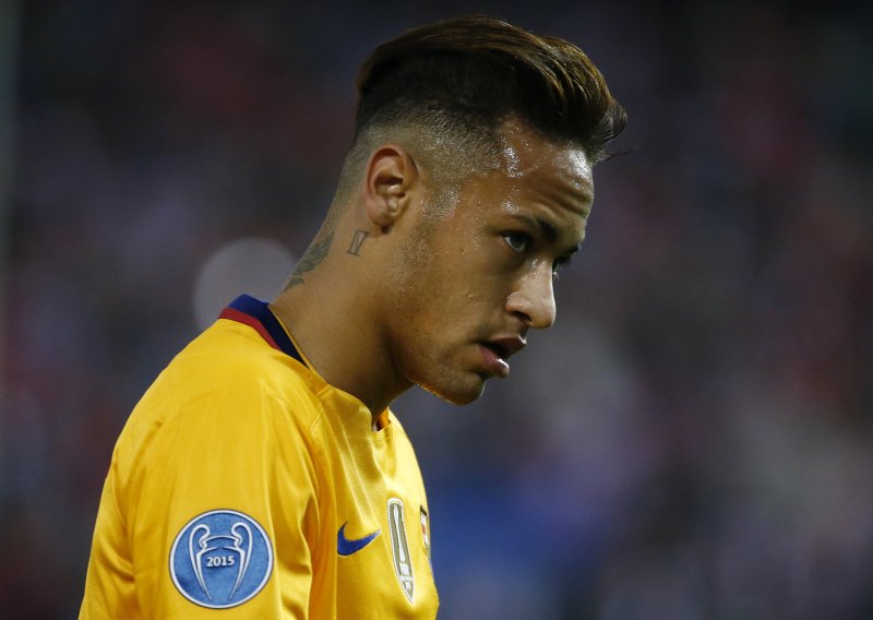 Neymar predvodi Brazil u Riju, Douglas Costa otpao zbog ozljede