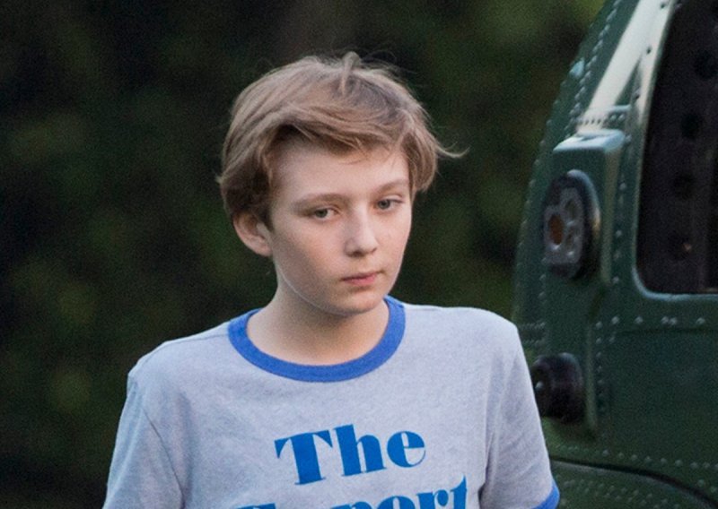 Mlađahni Barron Trump nova je modna ikona - svi žele ovu majicu