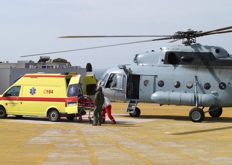 Helikopteri ratnog zrakoplovstva tijekom produženog vikenda prevezli 27 pacijenata