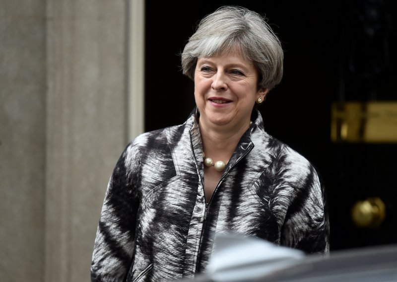 Britanski konzervativci i DUP još nisu postigli dogovor o vladi