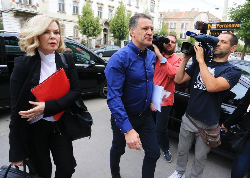 Odvjetnica Sloković: Nismo iscenirali svađu kako bi rastegnuli suđenje!
