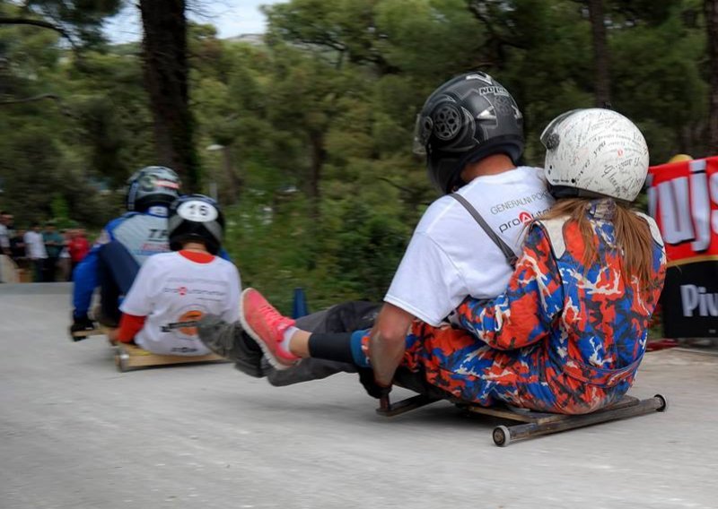 Nema više poreznih olakšica za punice, bake i bivše supružnike ako se ne mislite brinuti o njima