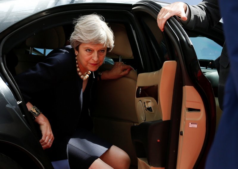 Theresa May: državljani EU-a moći će ostati u Britaniji nakon Brexita
