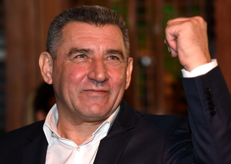 Je li general Gotovina stvarno glavni igrač u biznisu s tunama?