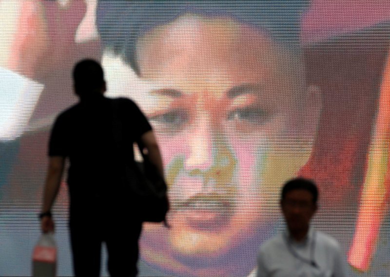 Sjeverna Koreja ne prestaje s lansiranjem projektila, Kina nudi 'miroljubivi dijalog'