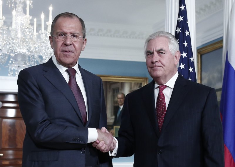 Tillerson Lavrovu: Rusko miješanje u izbore u SAD-u ozbiljno je narušilo naše odnose