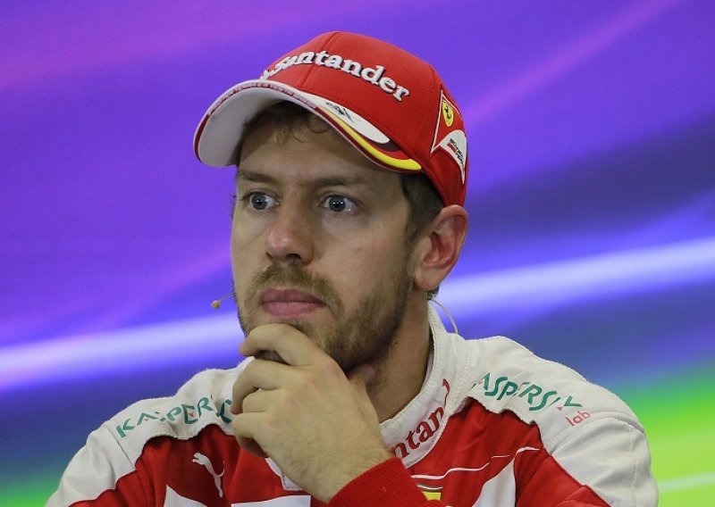 Vettel na rubu katastrofe: Mnogi mole za milost, ali teško da će je biti!