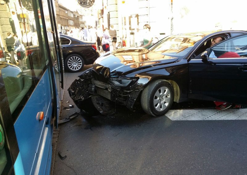 Milijan Brkić se saborskim Audijem zaletio u tramvaj u samom centru Zagreba