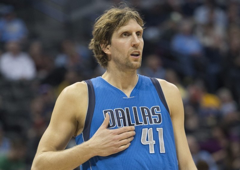 Dirk Nowitzki ne želi u mirovinu; ovo je uspio još samo Kobe Bryant