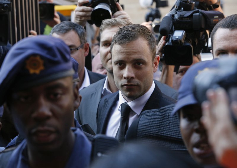 Izdan uhidbeni nalog za Oscarom Pistoriusom