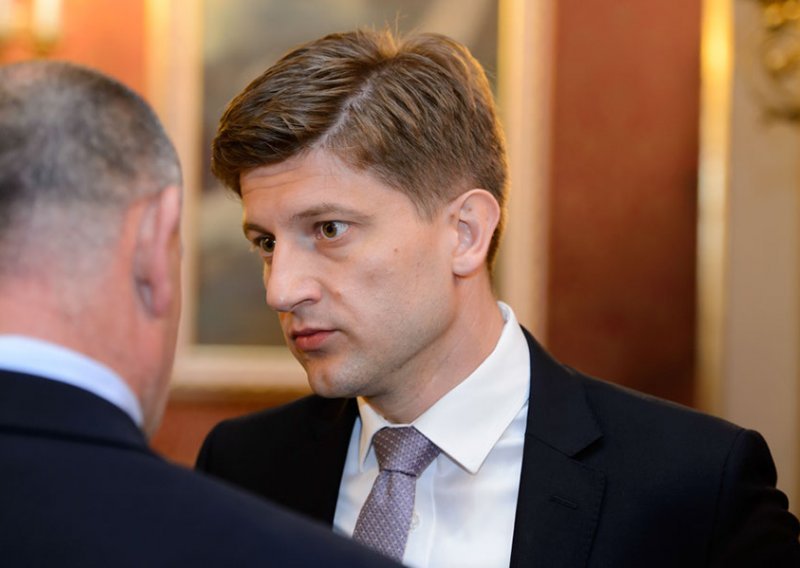 Marić: Iduće godine deficit sniziti prema 2 posto BDP-a