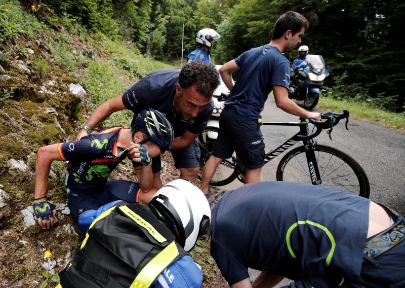 Drama na Tour de Franceu: Zabio se u stijenu i završio u bolnici