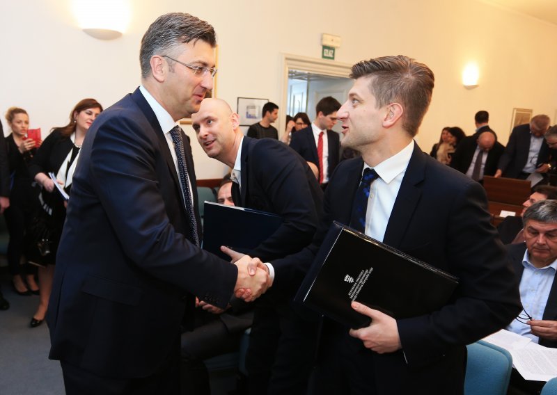 Plenković: To je reciklaža. Marić: Nisam lagao, to je reciklaža