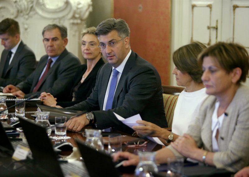 Plenković ni slova o Mariću, pogledajte što je sve Vlada izglasala