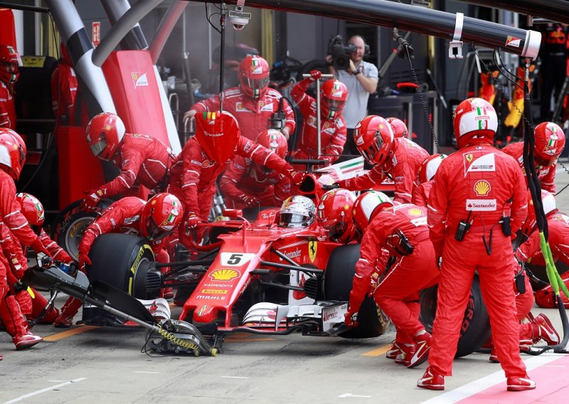 U Ferrariju zabrinuti, a Mercedes uvjeren da Vettel ne može izbjeći kaznu!