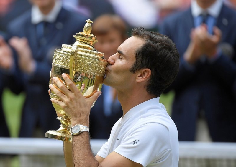 Federer začepio usta kritičarima: Stvarno je najveći svih vremena!