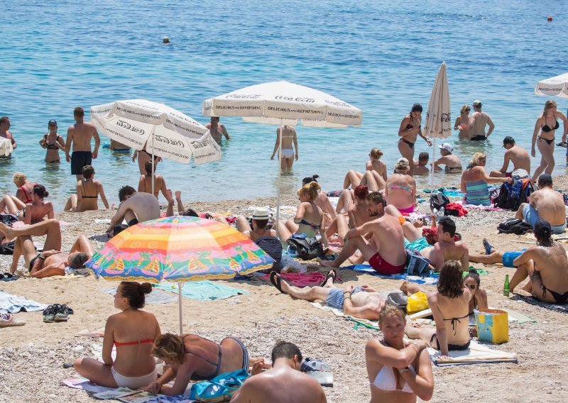 More na plažama dubrovačkih hotela onečišćeno fekalijama