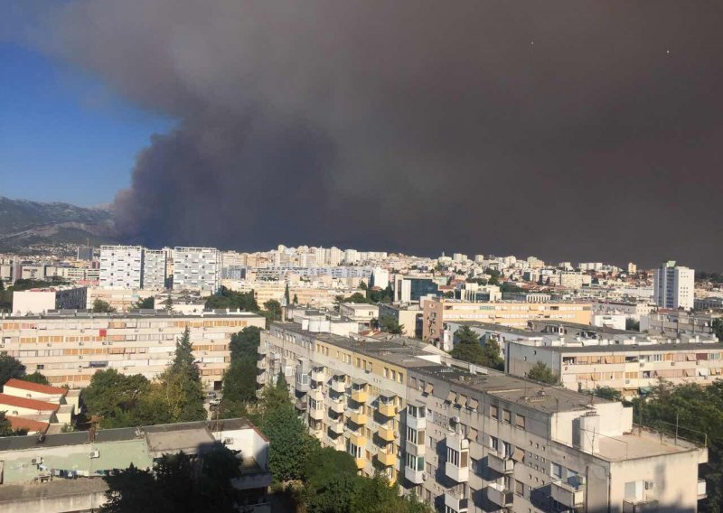 Stožer Civilne zaštite Splita: Stanje na požarištu uredno
