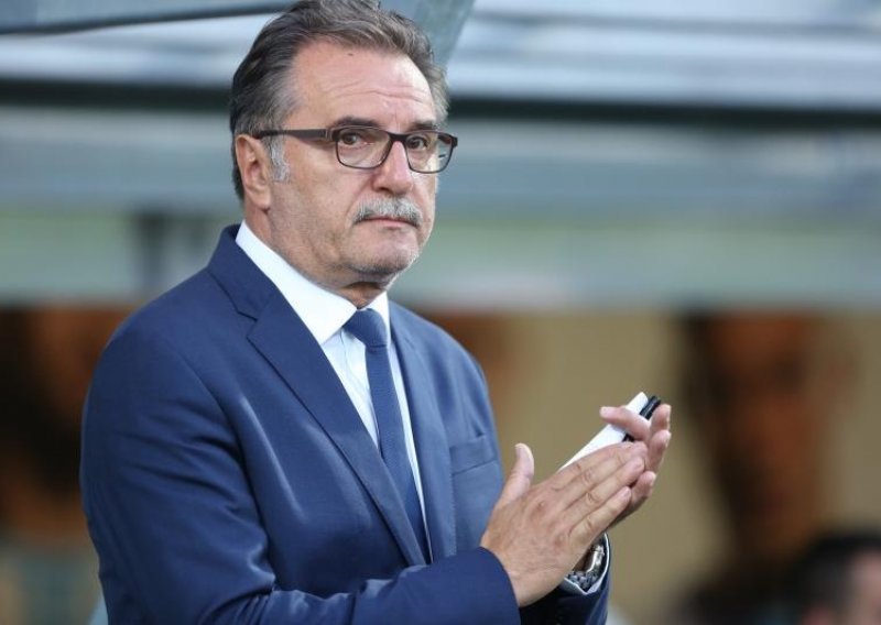 Čačić otkrio zašto smo igrali sa San Marinom i što se dogodilo s Ćorlukom
