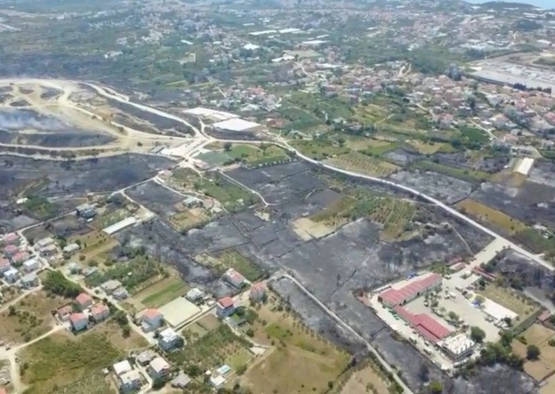 Pogled iz zraka otkriva jezive posljedice požara u Splitu