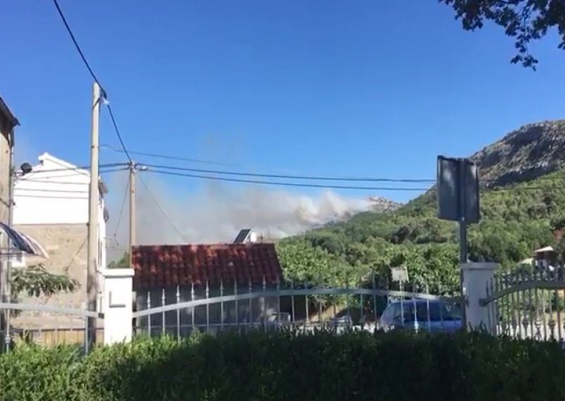 Imamo snimku: Ovako je počeo katastrofalni požar u okolici Splita