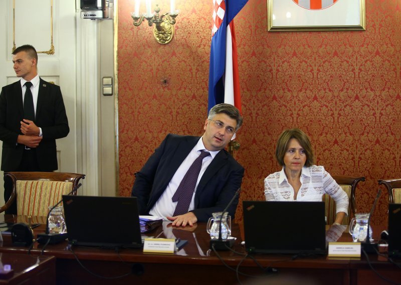 Tko je žena preko koje Plenković dijeli otkaze ministrima
