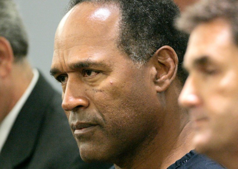 Nakon devet godina O.J. Simpson izašao iz zatvora