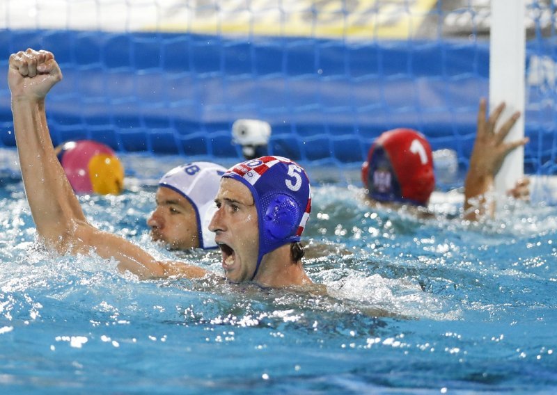 Hrvatski vaterpolisti herojskom igrom slomili Srbiju i ušli u finale Svjetskog prvenstva!