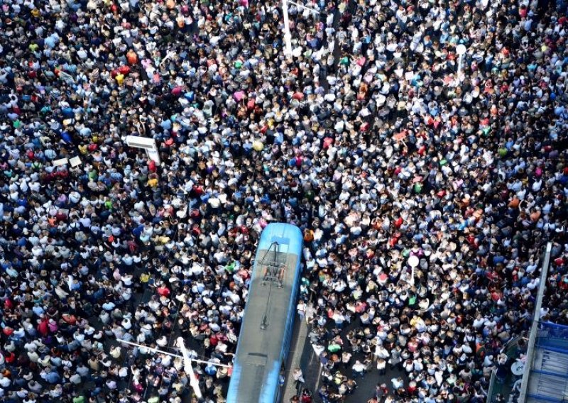 Šustar ignorirao 50.000 građanki i građana, novi prosvjed pod prozorom Vlade