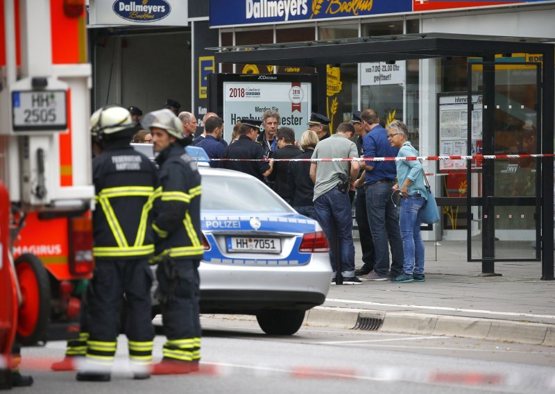 Napadač u Hamburgu uzvikivao: 'Alah je velik!'