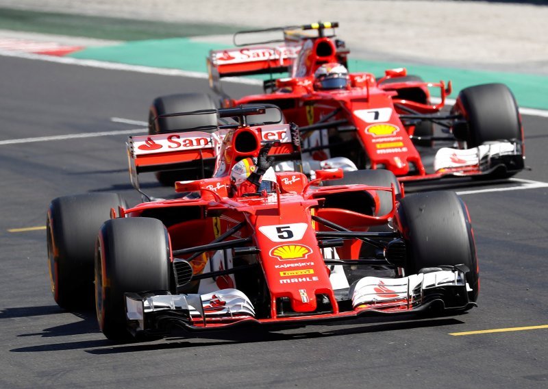 Ferrariji kreću iz prvog reda, Mercedesi su odmah iza njih...
