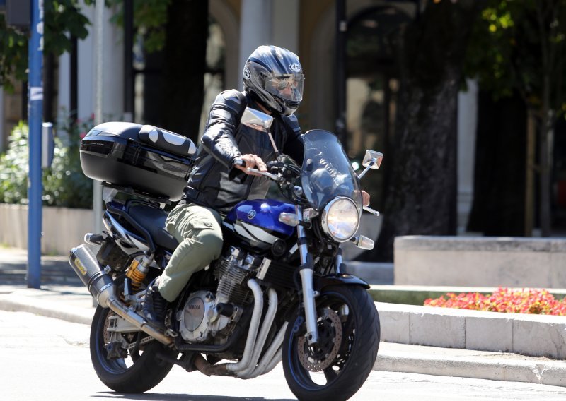 Motociklisti će u znak prosvjeda u nedjelju u 18h na Lučkom cestarinu plaćati lipama