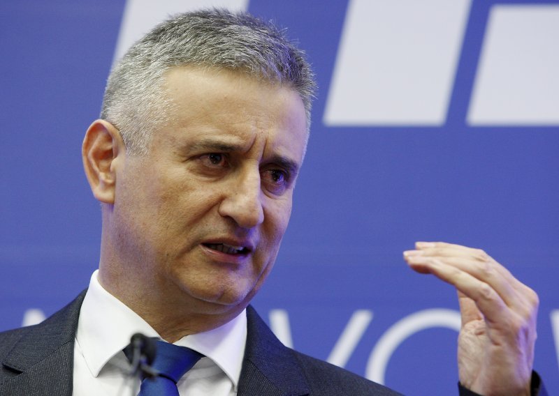 Karamarko i dalje šef HDZ-a, ali samo na Facebooku