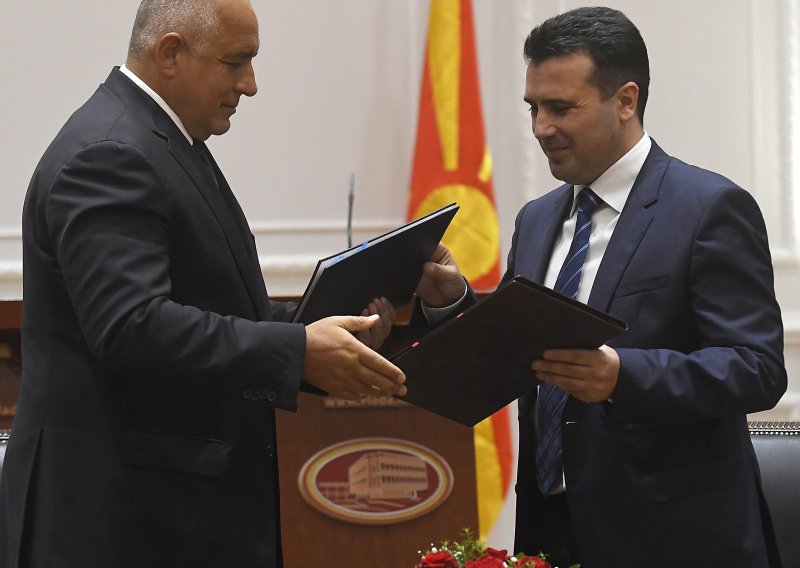 Makedonci ratificirali sporazum o prijateljstvu s Bugarima, slijedi revizija školskih udžbenika