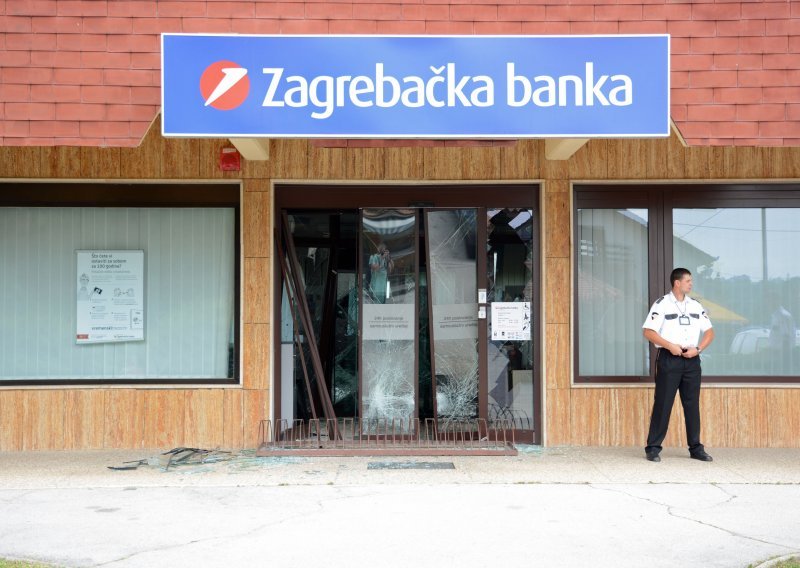 Blagi pad indeksa, Zagrebačka banka u fokusu