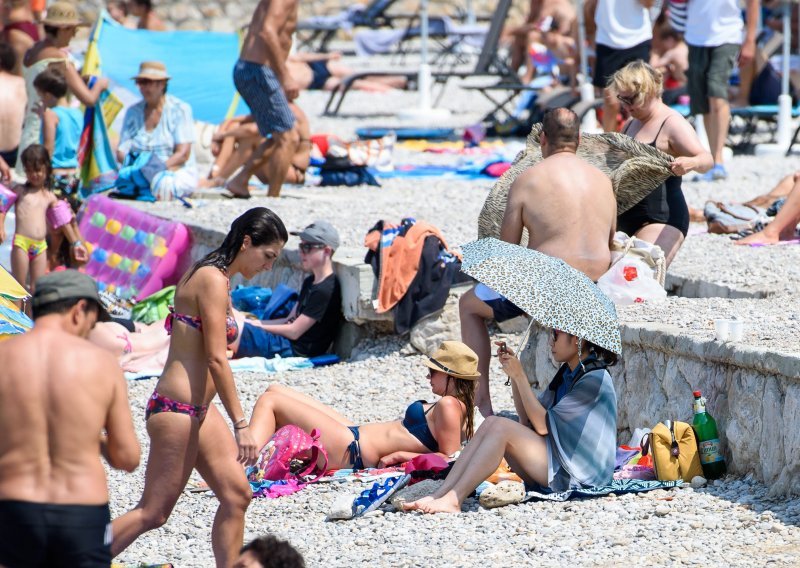 Rekordna turistička sezona povećat će rast hrvatskog gospodarstva