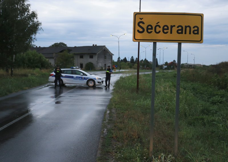 Obiteljski nasilnik pucao na policajce, zatvorio se u kuću i prijeti bombom